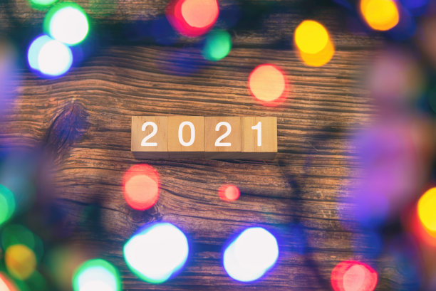 复古装饰品,红色和金色颜色