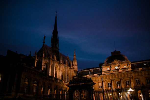 louvre