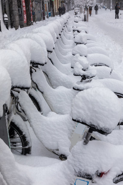 雪中的共享单车,共享单车