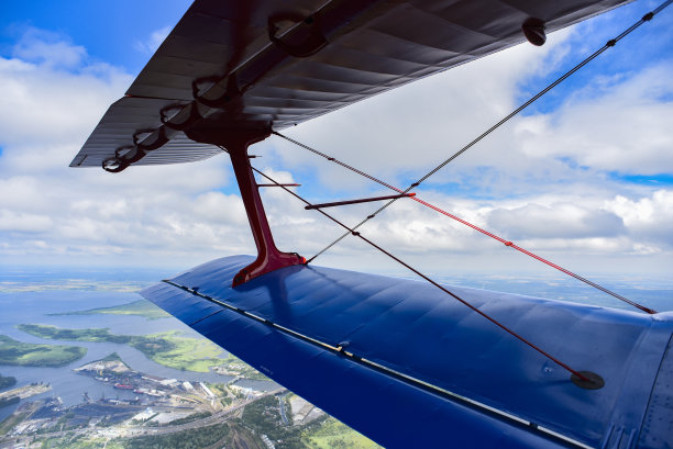 biplanes