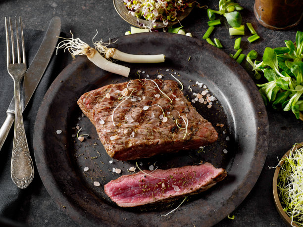 腰肉,蔬菜,牛排