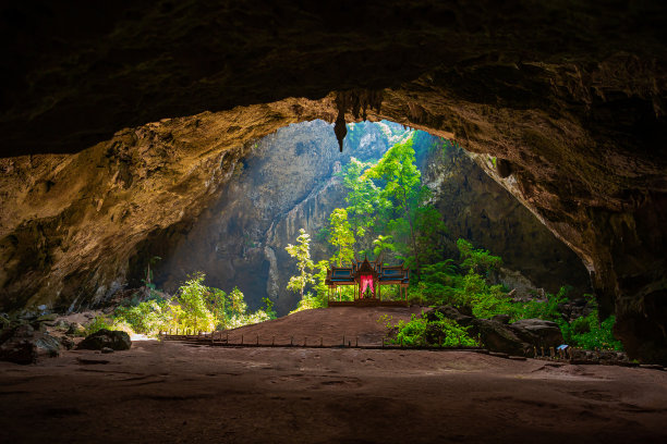 大山里的寺庙