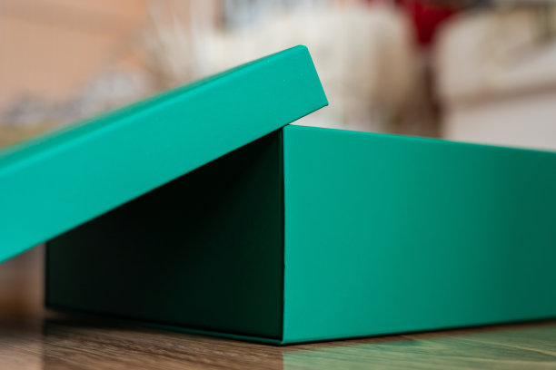 绿色包装盒创意礼品盒