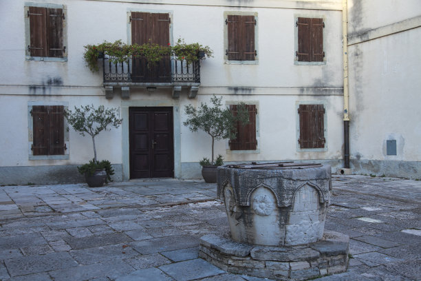 romanesque