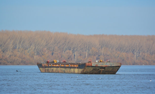 barge