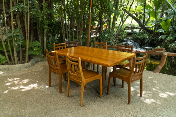 实木长餐桌椅组合