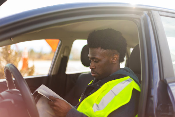 培养建设者接班人