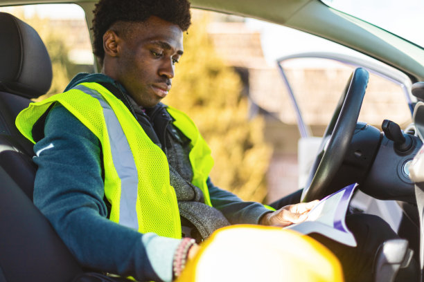 培养建设者接班人