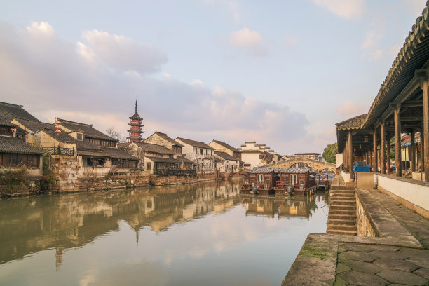 科技田园码头壁纸