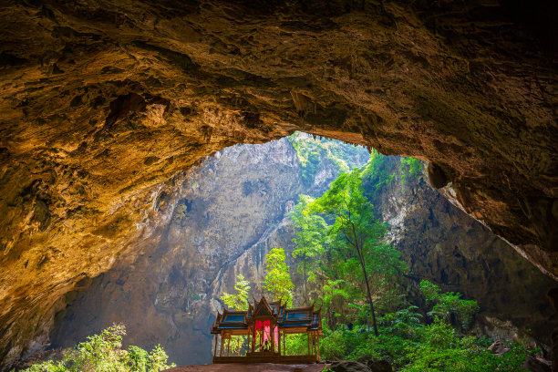 大山里的寺庙