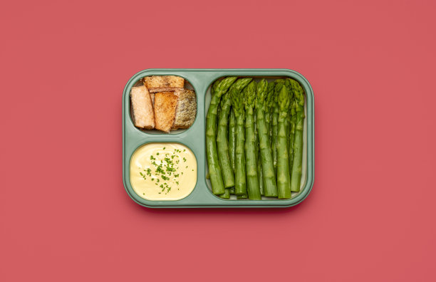 荤素搭配的美味盒饭