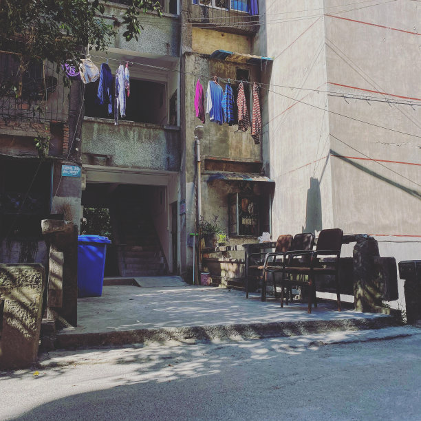 decrepit