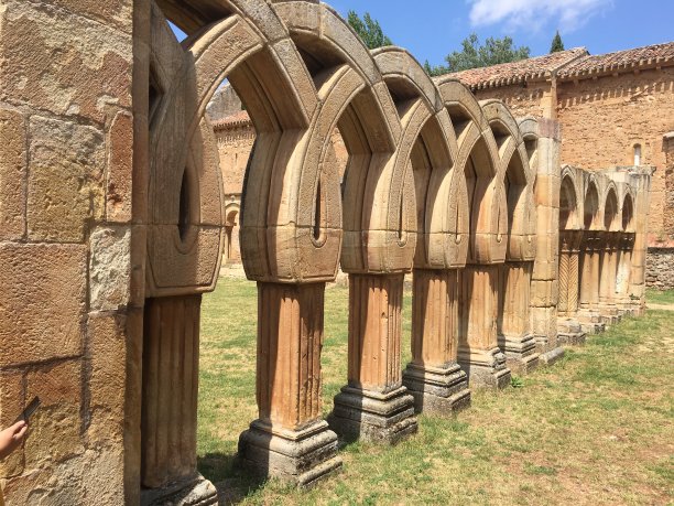 romanesque