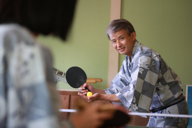 仅日本人