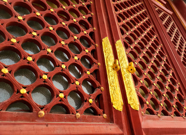 北京天坛红色中式门
