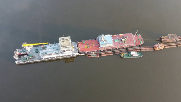 barge