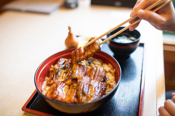 鳗鱼饭