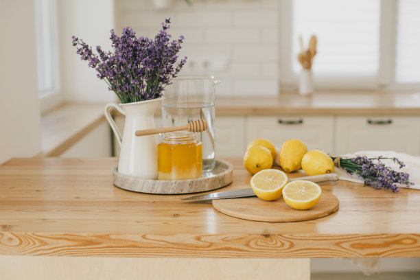 优雅精致餐具餐盘