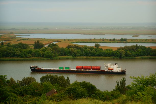 barge