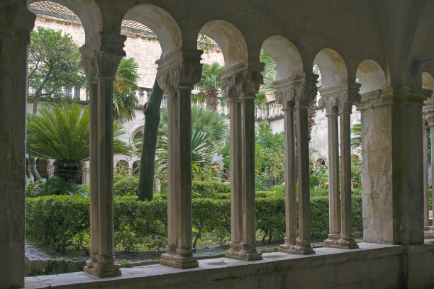 romanesque