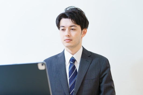 仅日本人