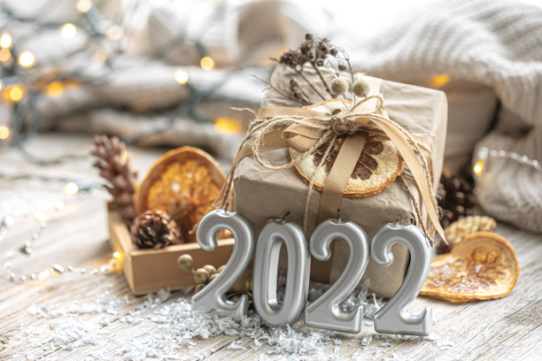 2022