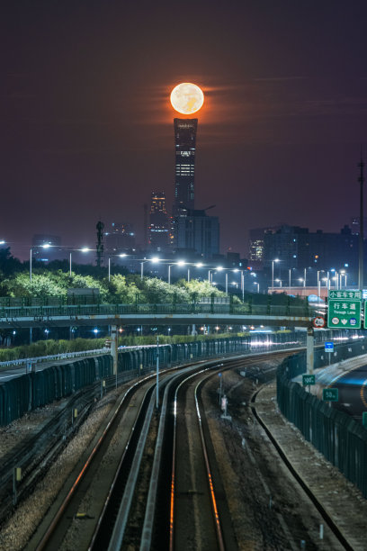 京城月圆