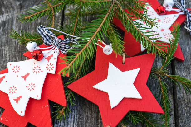 复古装饰品,红色和金色颜色