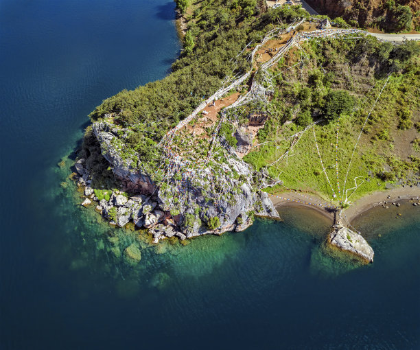 航拍云南泸沽湖旅游目的地风光