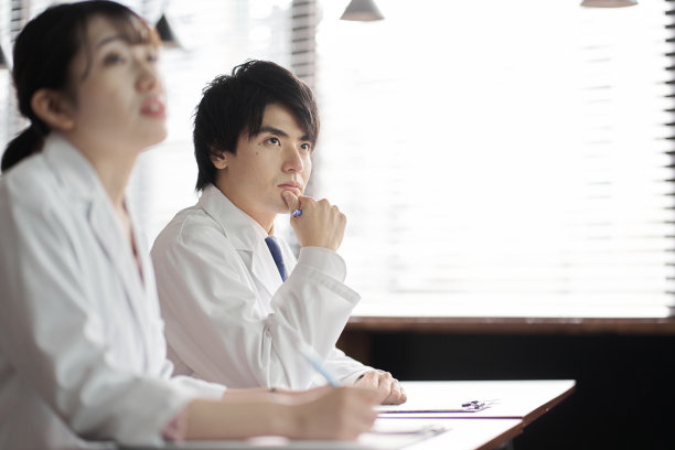 研究医疗研讨会发布会