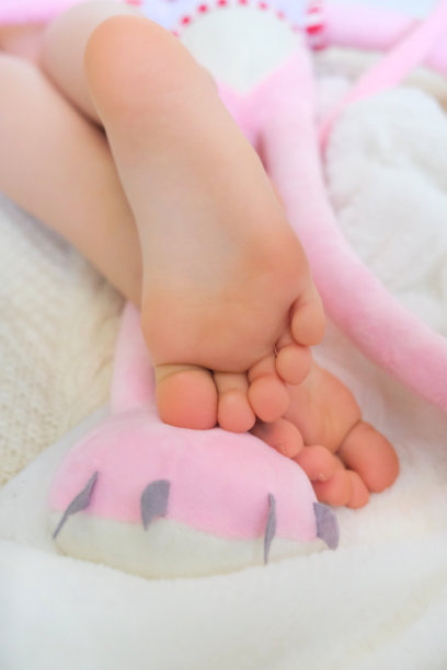 feet