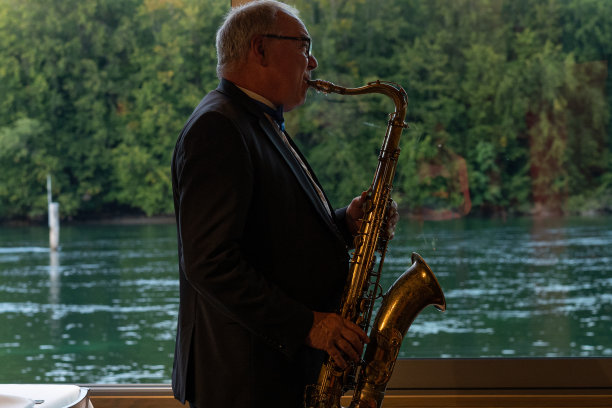 sax