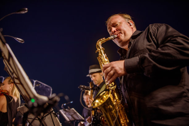 sax