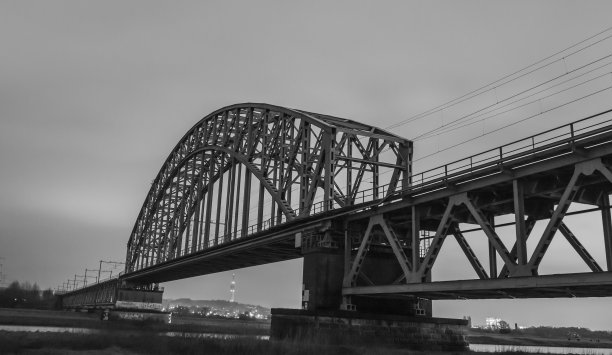 黑白城市大桥灯光复古
