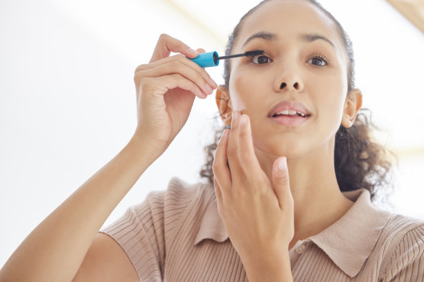 mascara