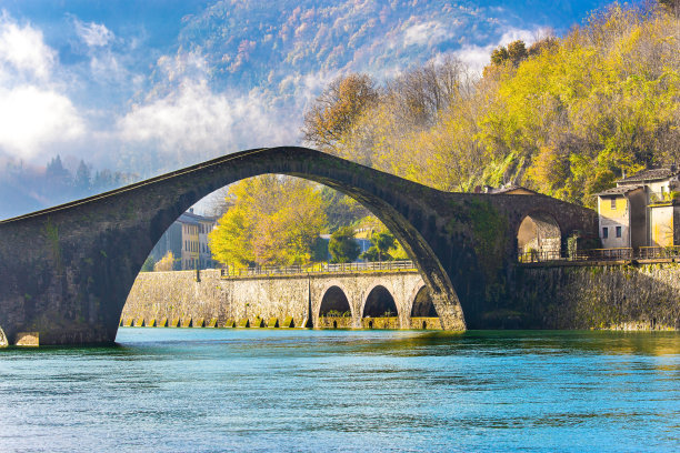 lucca