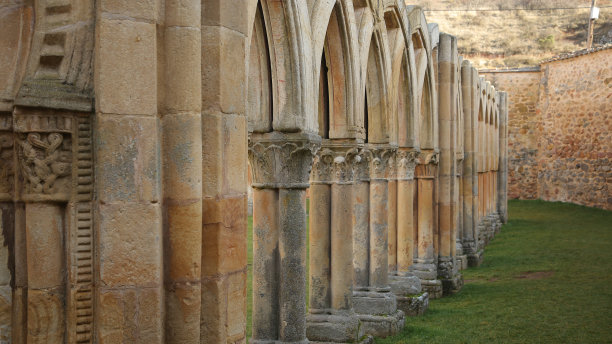 romanesque