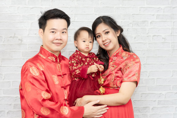 传统节日东方女性服饰