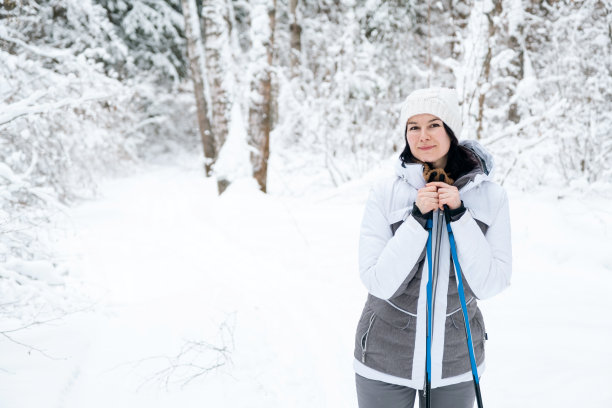 防风女士雪地