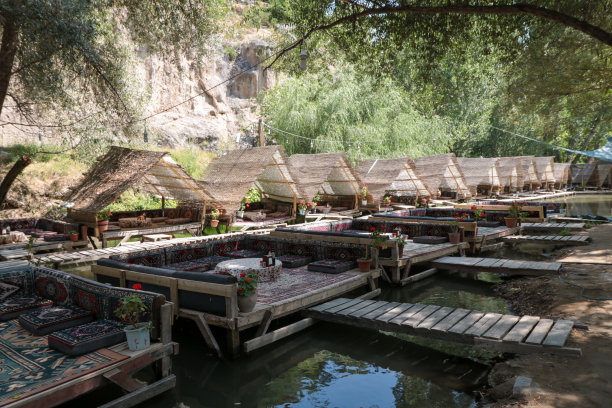 土耳其卡帕多奇亚洞穴餐厅