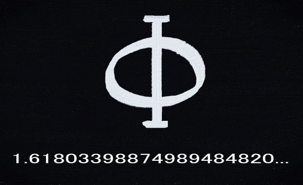 字母pi设计
