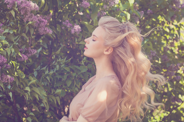 blonde