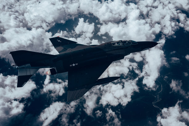 f4