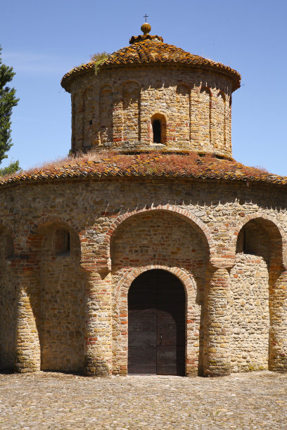 romanesque