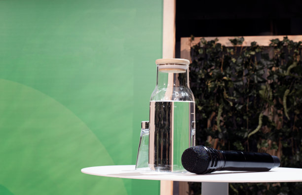 绿色发布会背景