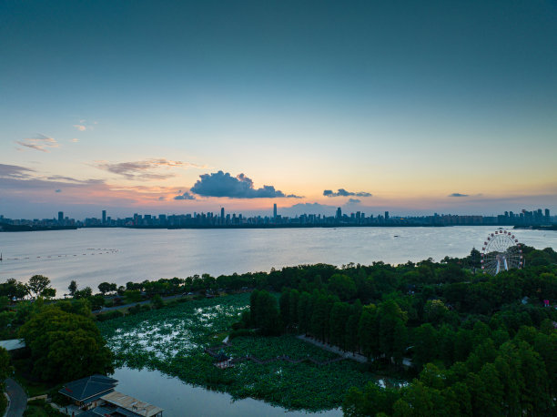武汉东湖风光全景图