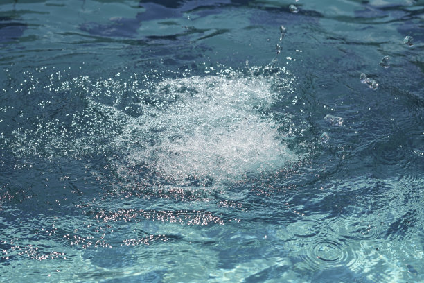 splashing