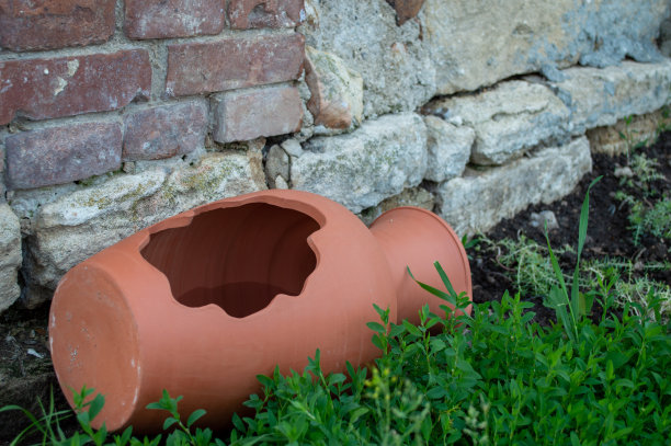 pottery