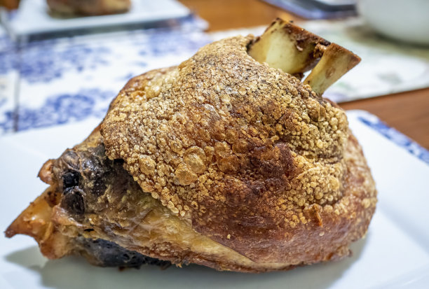 烧烤猪肉,格子烤肉,烤的