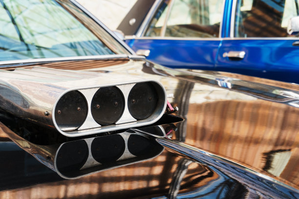 v8